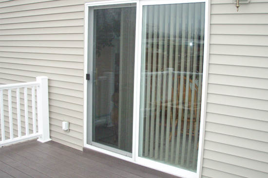 Las Flores-screen-door-repair