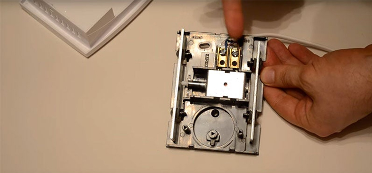 fix door bell in Las Flores